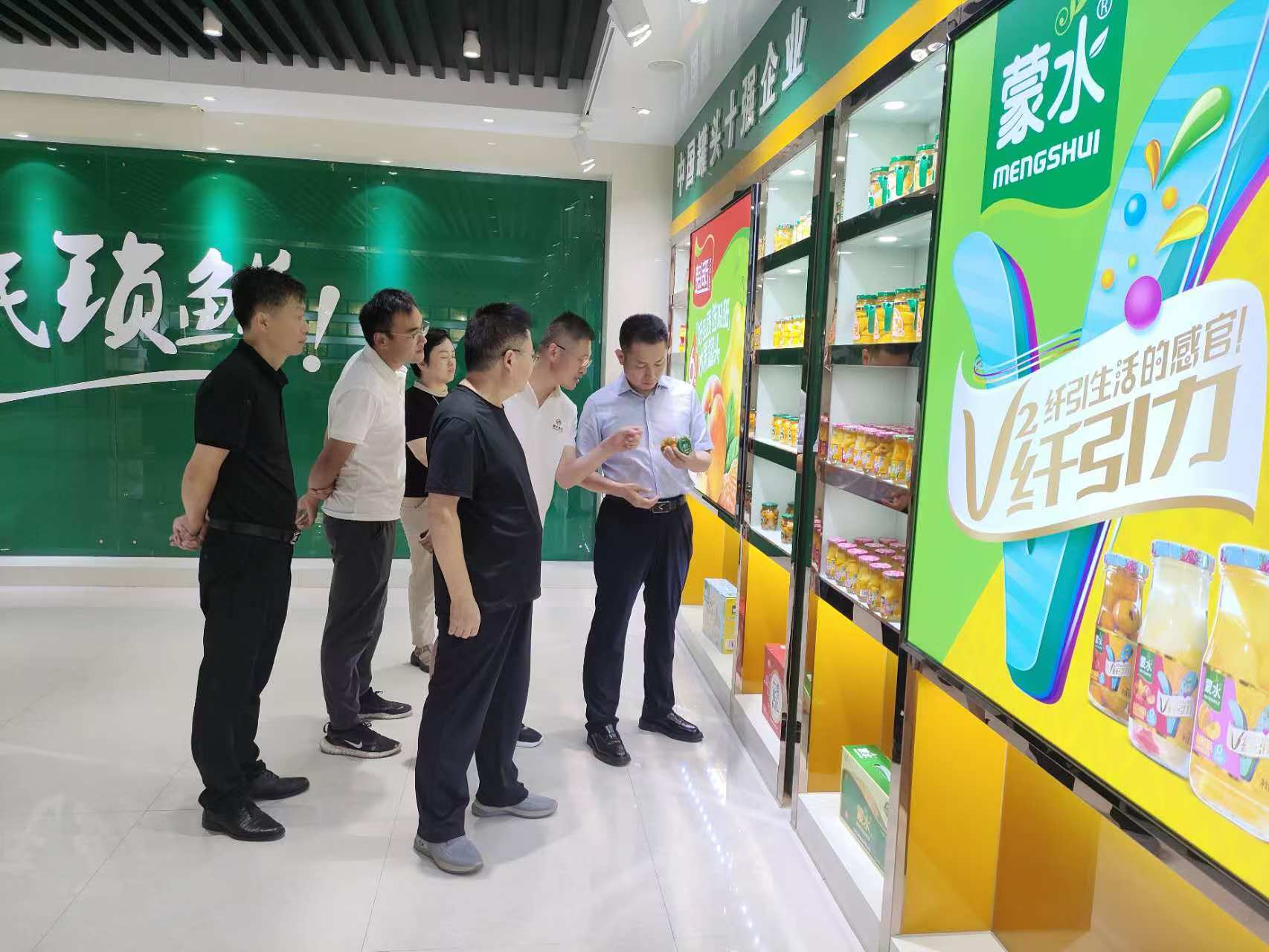 湖北省仙桃市剅河鎮來我公司考察罐頭全產業鏈發展情況